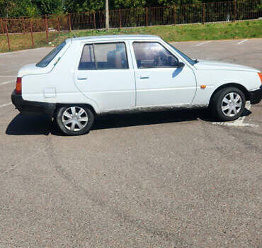 ЗАЗ 1103 Славута, объемом двигателя 1.2 л и пробегом 80 тыс. км за 900 $, фото 2 на Automoto.ua