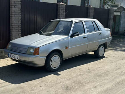 ЗАЗ 1103 Славута 2000 у Вознесенске на Automoto.ua ЗАЗ 1103 Славута, об'ємом двигуна 1.1 л та пробігом 116 тис. км за 1300 $, фото 1 на Automoto.ua