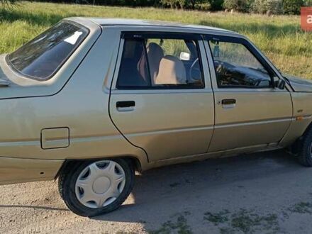 ЗАЗ 1103 Славута 2002 в Днепре (Днепропетровске) на Automoto.ua ЗАЗ 1103 Славута, объемом двигателя 1.2 л и пробегом 125 тыс. км за 1200 $, фото 1 на Automoto.ua