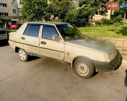 Жовтий ЗАЗ 1103 Славута, об'ємом двигуна 1.2 л та пробігом 330 тис. км за 551 $, фото 5 на Automoto.ua