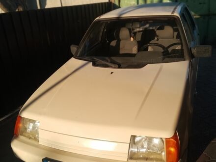 ЗАЗ 1103 Славута 2002 в Харькове на Automoto.ua Желтый ЗАЗ 1103 Славута, объемом двигателя 1.2 л и пробегом 94 тыс. км за 800 $, фото 1 на Automoto.ua