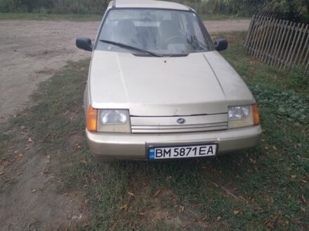 ЗАЗ 1103 Славута 2002 у Ромнах на Automoto.ua Жовтий ЗАЗ 1103 Славута, об'ємом двигуна 1.2 л та пробігом 80 тис. км за 1000 $, фото 1 на Automoto.ua
