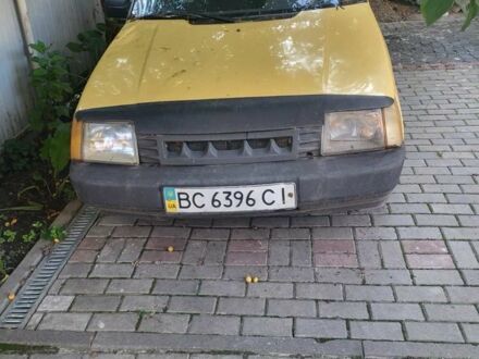 Жовтий ЗАЗ 1103 Славута, об'ємом двигуна 1.2 л та пробігом 200 тис. км за 700 $, фото 1 на Automoto.ua