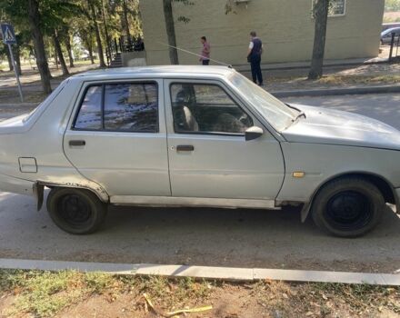 Серый ЗАЗ 1103 Славута, объемом двигателя 1.2 л и пробегом 200 тыс. км за 382 $, фото 2 на Automoto.ua