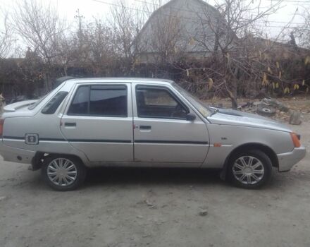 Серый ЗАЗ 1103 Славута, объемом двигателя 1.3 л и пробегом 20 тыс. км за 1300 $, фото 3 на Automoto.ua