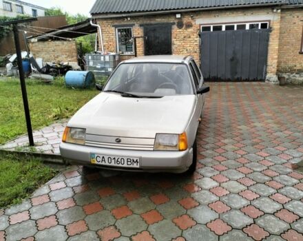 Серый ЗАЗ 1103 Славута, объемом двигателя 1.2 л и пробегом 350 тыс. км за 700 $, фото 2 на Automoto.ua