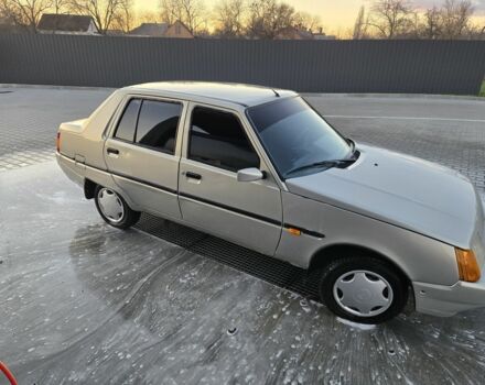 Серый ЗАЗ 1103 Славута, объемом двигателя 1.2 л и пробегом 110 тыс. км за 1500 $, фото 7 на Automoto.ua