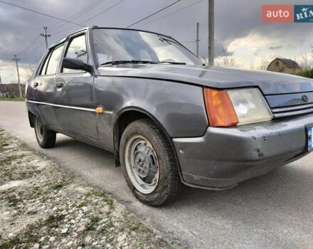 Серый ЗАЗ 1103 Славута, объемом двигателя 1.3 л и пробегом 170 тыс. км за 1500 $, фото 6 на Automoto.ua