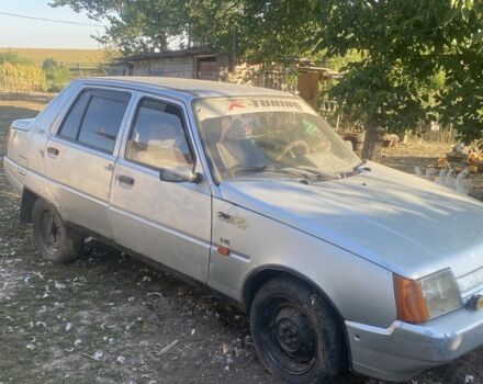 Серый ЗАЗ 1103 Славута, объемом двигателя 1.2 л и пробегом 2 тыс. км за 412 $, фото 3 на Automoto.ua