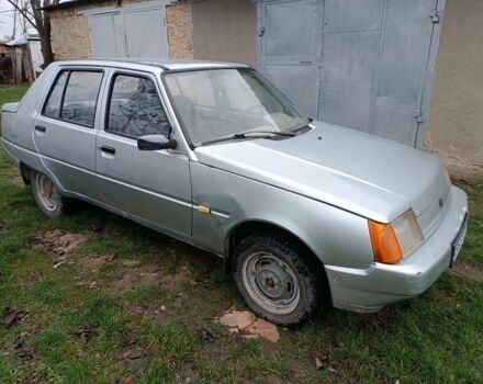 Серый ЗАЗ 1103 Славута, объемом двигателя 1.2 л и пробегом 87 тыс. км за 900 $, фото 4 на Automoto.ua