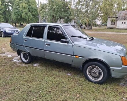 Серый ЗАЗ 1103 Славута, объемом двигателя 1.2 л и пробегом 122 тыс. км за 600 $, фото 2 на Automoto.ua