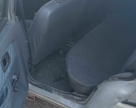 Серый ЗАЗ 1103 Славута, объемом двигателя 1.2 л и пробегом 130 тыс. км за 717 $, фото 7 на Automoto.ua