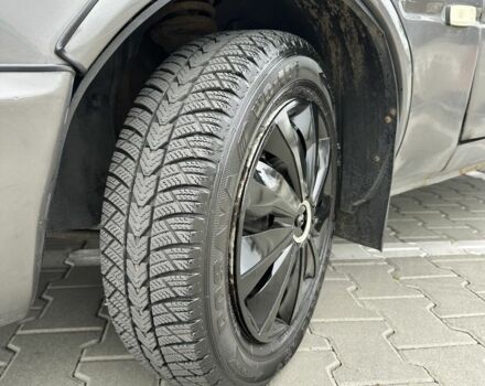 Сірий ЗАЗ 1103 Славута, об'ємом двигуна 1.2 л та пробігом 177 тис. км за 1500 $, фото 5 на Automoto.ua