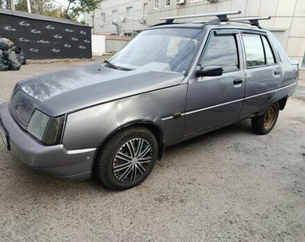 Серый ЗАЗ 1103 Славута, объемом двигателя 1.3 л и пробегом 250 тыс. км за 1350 $, фото 1 на Automoto.ua