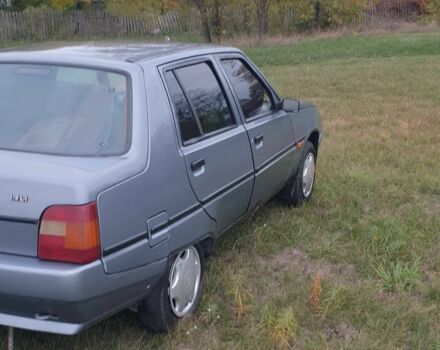 ЗАЗ 1103 Славута 2010 в Мироновке на Automoto.ua Серый ЗАЗ 1103 Славута, объемом двигателя 1.3 л и пробегом 190 тыс. км за 1080 $, фото 3 на Automoto.ua