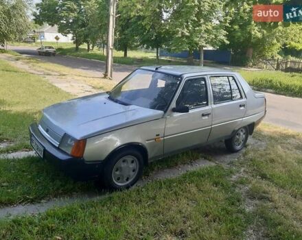 Серый ЗАЗ 1103 Славута, объемом двигателя 1.1 л и пробегом 85 тыс. км за 1700 $, фото 7 на Automoto.ua