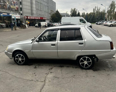 Серый ЗАЗ 1103 Славута, объемом двигателя 1.3 л и пробегом 159 тыс. км за 1000 $, фото 5 на Automoto.ua