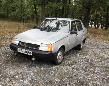 ЗАЗ 1103 Славута 2001 в Днепре (Днепропетровске) на Automoto.ua Серый ЗАЗ 1103 Славута, объемом двигателя 1.2 л и пробегом 17 тыс. км за 1070 $, фото 4 на Automoto.ua