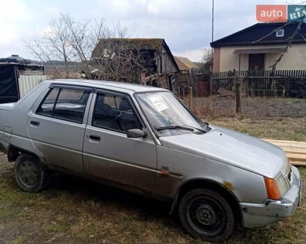 ЗАЗ 1103 Славута 2003 в Малине на Automoto.ua Серый ЗАЗ 1103 Славута, объемом двигателя 1.2 л и пробегом 181 тыс. км за 800 $, фото 2 на Automoto.ua