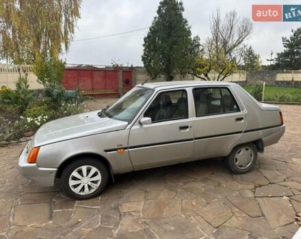 ЗАЗ 1103 Славута 2004 в Горишние Плавни (Комсомольск) на Automoto.ua Серый ЗАЗ 1103 Славута, объемом двигателя 1.2 л и пробегом 73 тыс. км за 1500 $, фото 4 на Automoto.ua