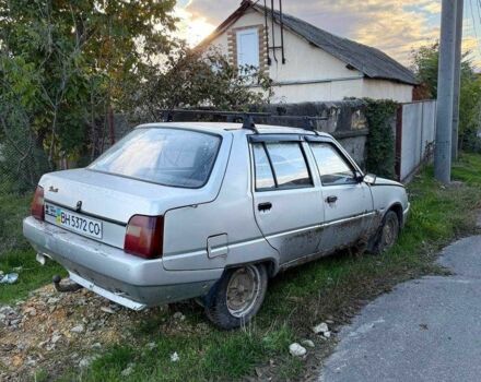 ЗАЗ 1103 Славута 2004 у Одесі на Automoto.ua Сірий ЗАЗ 1103 Славута, об'ємом двигуна 1.2 л та пробігом 200 тис. км за 350 $, фото 1 на Automoto.ua