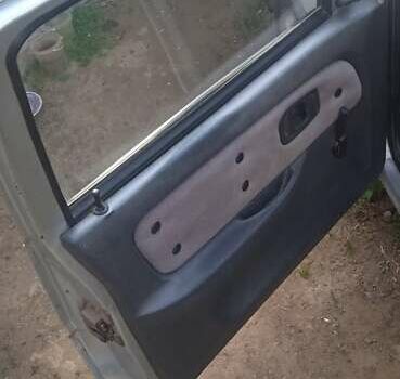 Серый ЗАЗ 1103 Славута, объемом двигателя 1.2 л и пробегом 100 тыс. км за 1500 $, фото 7 на Automoto.ua