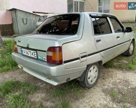 Серый ЗАЗ 1103 Славута, объемом двигателя 1.2 л и пробегом 197 тыс. км за 999 $, фото 3 на Automoto.ua