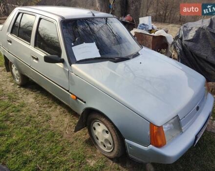 Серый ЗАЗ 1103 Славута, объемом двигателя 1.2 л и пробегом 255 тыс. км за 800 $, фото 1 на Automoto.ua