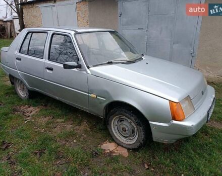 Серый ЗАЗ 1103 Славута, объемом двигателя 1.2 л и пробегом 85 тыс. км за 900 $, фото 4 на Automoto.ua