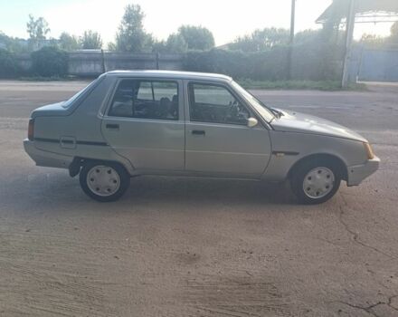 Серый ЗАЗ 1103 Славута, объемом двигателя 0 л и пробегом 209 тыс. км за 1000 $, фото 5 на Automoto.ua