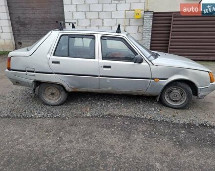 Серый ЗАЗ 1103 Славута, объемом двигателя 1.2 л и пробегом 280 тыс. км за 900 $, фото 3 на Automoto.ua