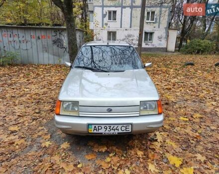 Серый ЗАЗ 1103 Славута, объемом двигателя 1.2 л и пробегом 100 тыс. км за 2000 $, фото 2 на Automoto.ua