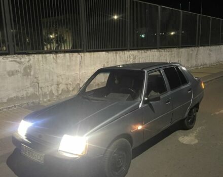 Серый ЗАЗ 1103 Славута, объемом двигателя 1.2 л и пробегом 180 тыс. км за 1066 $, фото 1 на Automoto.ua