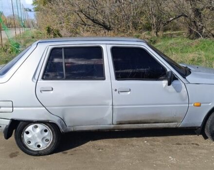 ЗАЗ 1103 Славута 2006 в Запорожье на Automoto.ua Серый ЗАЗ 1103 Славута, объемом двигателя 1.2 л и пробегом 150 тыс. км за 700 $, фото 1 на Automoto.ua