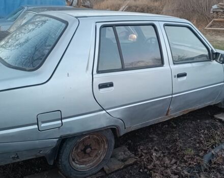 Серый ЗАЗ 1103 Славута, объемом двигателя 1.2 л и пробегом 210 тыс. км за 650 $, фото 8 на Automoto.ua