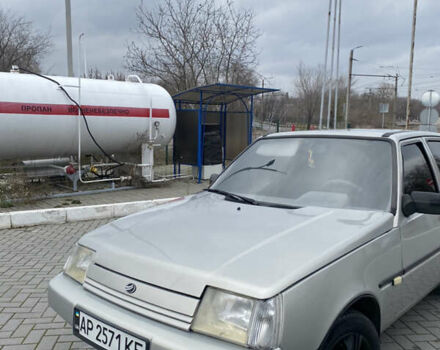 Серый ЗАЗ 1103 Славута, объемом двигателя 1.2 л и пробегом 147 тыс. км за 1000 $, фото 1 на Automoto.ua