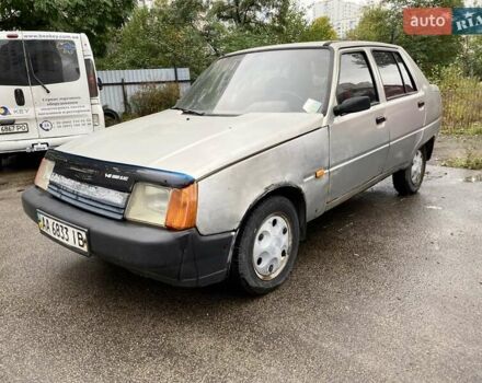 Серый ЗАЗ 1103 Славута, объемом двигателя 1.3 л и пробегом 224 тыс. км за 950 $, фото 2 на Automoto.ua