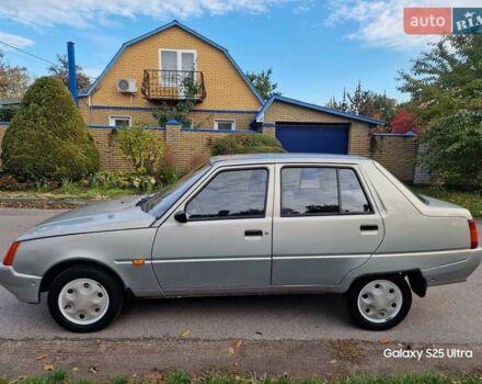 Серый ЗАЗ 1103 Славута, объемом двигателя 1.2 л и пробегом 21 тыс. км за 2250 $, фото 6 на Automoto.ua