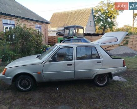 ЗАЗ 1103 Славута 2009 в Борисполе на Automoto.ua Серый ЗАЗ 1103 Славута, объемом двигателя 1.3 л и пробегом 180 тыс. км за 1085 $, фото 2 на Automoto.ua