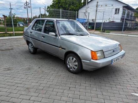 ЗАЗ 1103 Славута 2003 у Умани на Automoto.ua Сірий ЗАЗ 1103 Славута, об'ємом двигуна 1.2 л та пробігом 169 тис. км за 1500 $, фото 1 на Automoto.ua