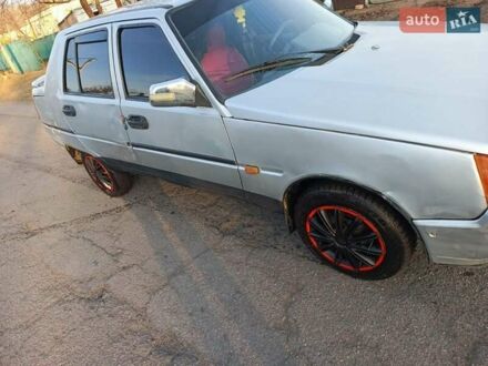 ЗАЗ 1103 Славута 2003 в Белой Церкве на Automoto.ua Серый ЗАЗ 1103 Славута, объемом двигателя 1.3 л и пробегом 21 тыс. км за 1000 $, фото 1 на Automoto.ua