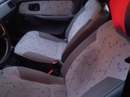 ЗАЗ 1103 Славута 2003 в Самборе на Automoto.ua Серый ЗАЗ 1103 Славута, объемом двигателя 1.3 л и пробегом 85 тыс. км за 1100 $, фото 1 на Automoto.ua