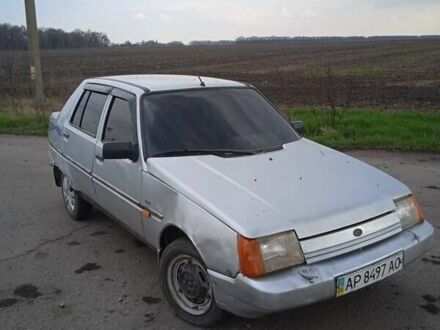 ЗАЗ 1103 Славута 2003 в Новомосковске на Automoto.ua Серый ЗАЗ 1103 Славута, объемом двигателя 1.2 л и пробегом 160 тыс. км за 750 $, фото 1 на Automoto.ua