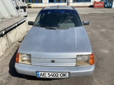 ЗАЗ 1103 Славута 2003 в Днепре (Днепропетровске) на Automoto.ua Серый ЗАЗ 1103 Славута, объемом двигателя 1.3 л и пробегом 130 тыс. км за 1200 $, фото 1 на Automoto.ua