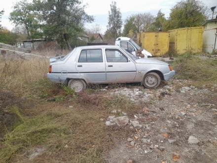 ЗАЗ 1103 Славута 2004 в Виннице на Automoto.ua Серый ЗАЗ 1103 Славута, объемом двигателя 1.2 л и пробегом 105 тыс. км за 550 $, фото 1 на Automoto.ua