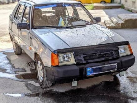 ЗАЗ 1103 Славута 2004 у Івано-Франківську на Automoto.ua Сірий ЗАЗ 1103 Славута, об'ємом двигуна 1.2 л та пробігом 100 тис. км за 1100 $, фото 1 на Automoto.ua