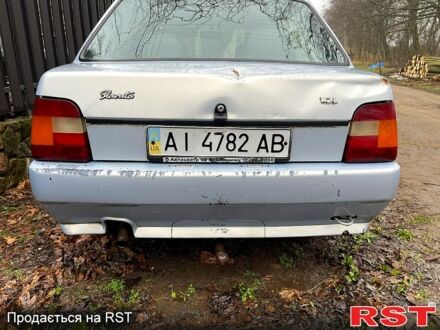 ЗАЗ 1103 Славута 2004 у Києві на Automoto.ua Сірий ЗАЗ 1103 Славута, об'ємом двигуна 1.2 л та пробігом 120 тис. км за 690 $, фото 1 на Automoto.ua