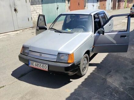 ЗАЗ 1103 Славута 2004 у Миколаєві на Automoto.ua Сірий ЗАЗ 1103 Славута, об'ємом двигуна 1.2 л та пробігом 105 тис. км за 1800 $, фото 1 на Automoto.ua