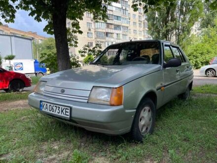 ЗАЗ 1103 Славута 2004 у Ирпене на Automoto.ua Сірий ЗАЗ 1103 Славута, об'ємом двигуна 1.2 л та пробігом 197 тис. км за 999 $, фото 1 на Automoto.ua