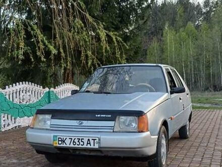ЗАЗ 1103 Славута 2004 в Дубровице на Automoto.ua Серый ЗАЗ 1103 Славута, объемом двигателя 1.2 л и пробегом 74 тыс. км за 650 $, фото 1 на Automoto.ua